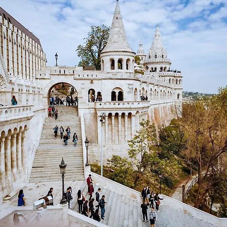 Deleted Budapesta